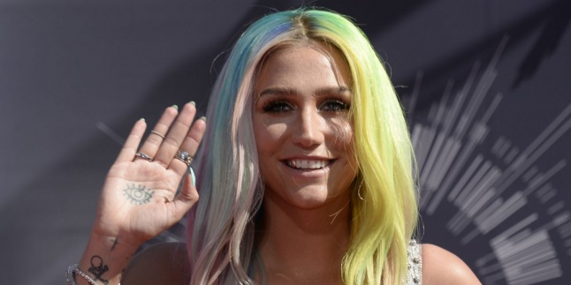 Fans Demo Demi #Freekesha