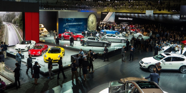 Full Hi-Tech, Bye Mobil Minyak