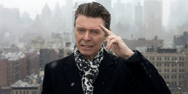 Glastonbury Bakal Bikin Show Spesial untuk David Bowie thumbnail