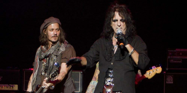 Hollywood Vampires Akhirnya Manggung, Alice Cooper Lega