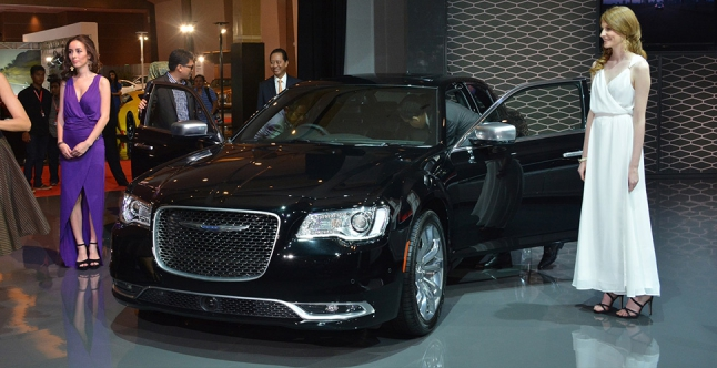 IIMS 2015: Garansindo Luncurkan New Chrysler 300C