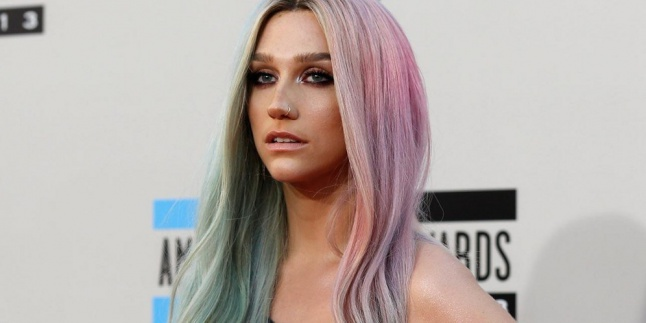 Ingin Dijadikan "Next Adele", Kesha Tuntut Label Rekamannya