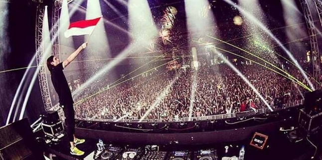 Invasion 2015: Invasi Gokil Alesso Hingga Dash Berlin Feat. Syahrini