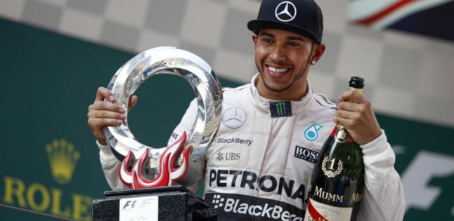 Jagoan di Sirkuit, Hamilton Kecelakaan di Jalanan