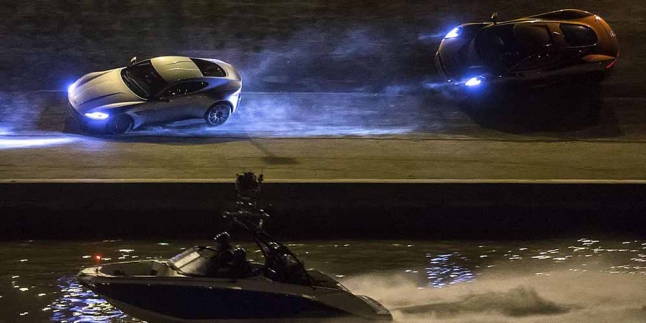 James Bond 'Spectre' Hancurkan Mobil-mobil Mewah Senilai Rp 533 M
