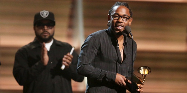 Kendrick Lamar Menggila di Grammy Awards 2016!