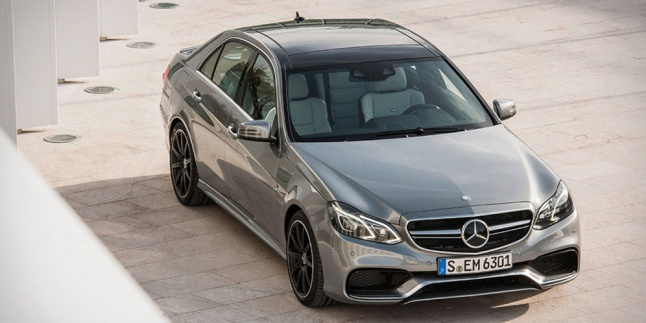 Keren, Mercedes-AMG E63 Miliki Mode Drift