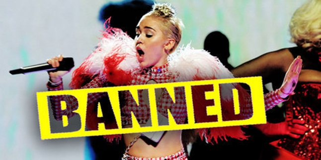 Khawatir Merusak Moral Remaja, Konser Miley Cyrus Diboikot