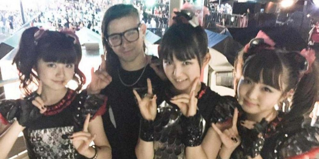 Kolaborasi Gokil Skrillex Sama Metal Idol Babymetal!