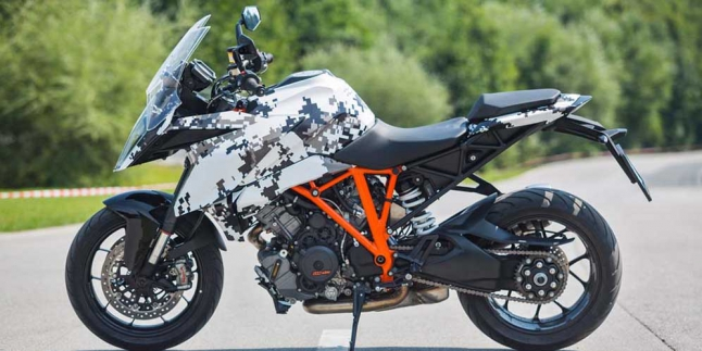 KTM 1290 Super Duke GT Mulai Unjuk Gigi