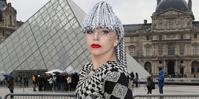 Lady Gaga Nggak Jadi Pensiun Setelah bertemu Pria Ini