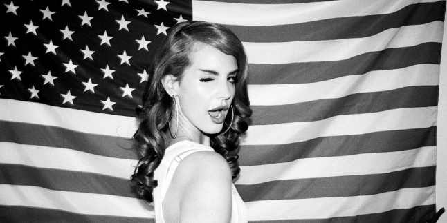 Lana Del Rey Ngebut Garap Album Baru Lagi