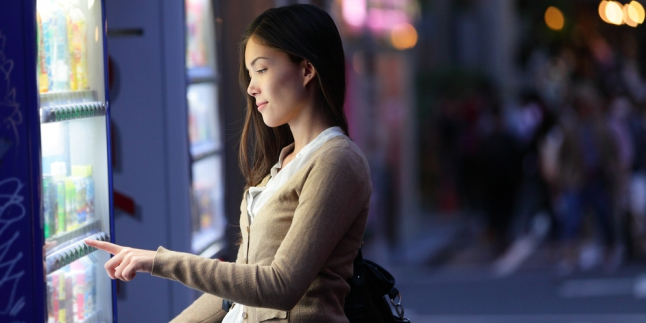Lupakan Snack, Kini iPad Juga Bisa Dibeli Lewat Vending Machine
