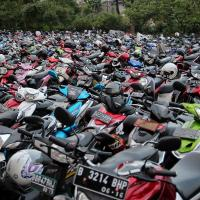 Polsek Cilandak Kembalikan Motor Hasil Curian