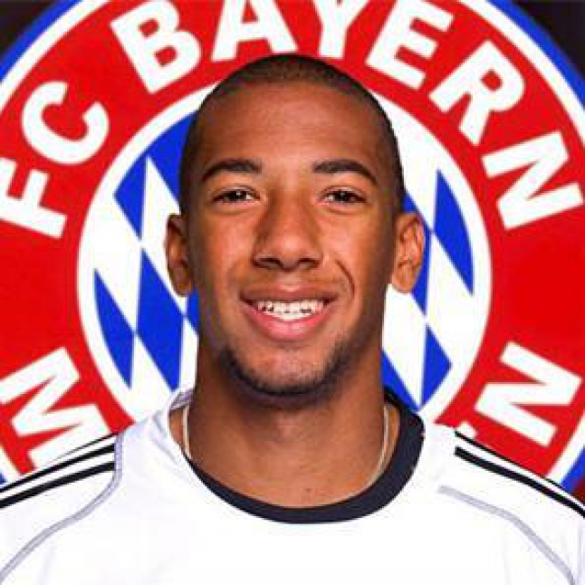 Man. United dan Liverpool Bersaing untuk Boateng