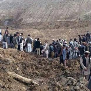 Bencana Longsor Di Afganistan, Timbun Ribuan Orang thumbnail