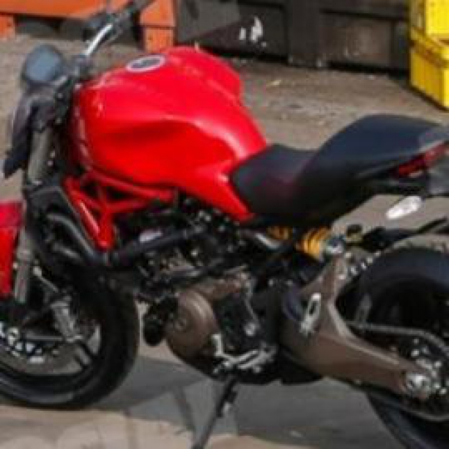 Sosok Ducati Monster 800 Terbaru Kepergok Media