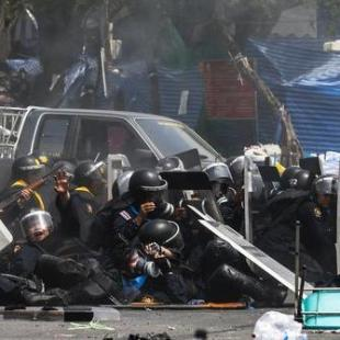 Krisis Politik Anti Pemerintah, Militer Thailand Berlakukan Darurat Militer thumbnail