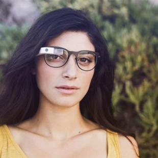 Permak Glass, Google Gandeng Ray-Ban dan Oakley