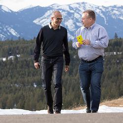 Microsoft Resmi Mengakuisisi Nokia