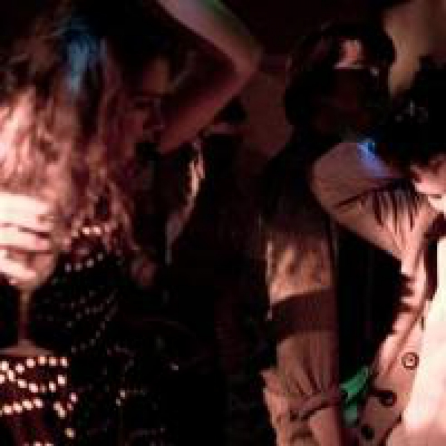 Tips Bikin Party Seru di Rumah
