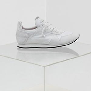 White Lie Flash Collection Dari SOMEARETHIEVES