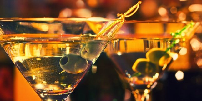 Meeting di Siang Hari Bolong? Melipir ke Akira Back Dong!