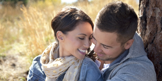 Mitos dan Fakta Kencan Dengan yang Lebih Dewasa