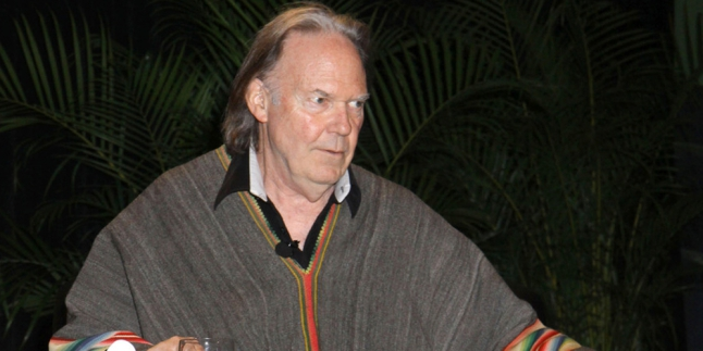 Neil Young Rekam Album Bareng Anak Willie Nelson