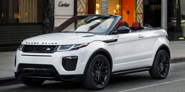 Evoque Versi 'Telanjang' Gagal Datang ke Indonesia