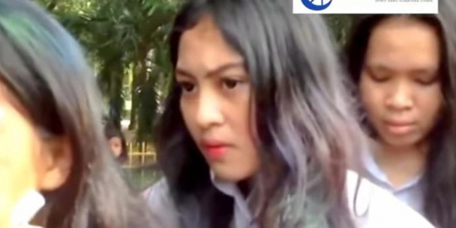 Nggak Cuma Mbak Dora, Cewek-cewek Kece Ini Juga Marah-marah Sama Polisi