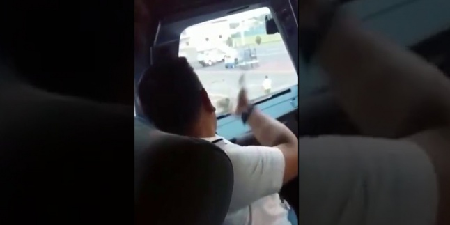 Hujatan untuk Video Pilot Mabuk yang (Juga) Buat Ribut di Kokpit