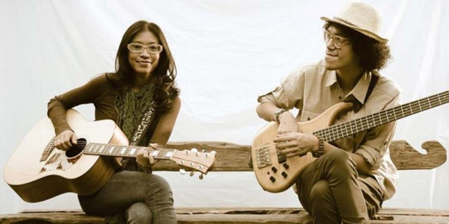 Nyantai Kayak di Pantai Bareng Lagu Baru Endah N Rhesa