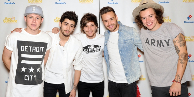 One Direction Mendapat Pujian Dari Band Legendaris