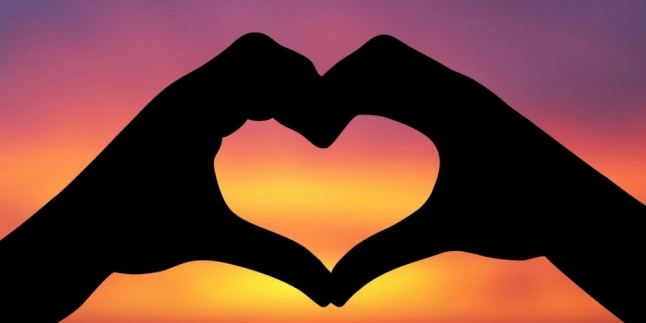 Pacaran Sama Sahabat, Yes or No?