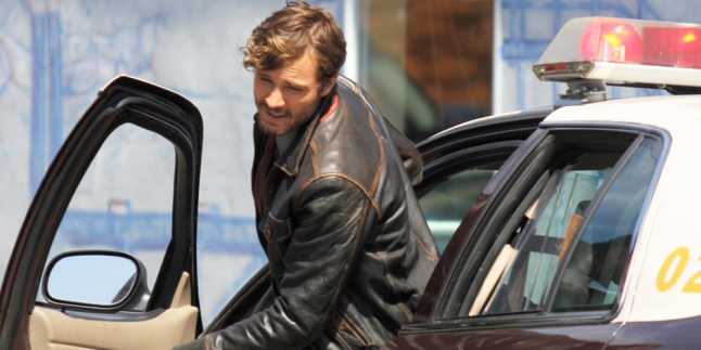 Pastikan Cukup Dewasa Saat Menonton FIFTY SHADES OF GREY!