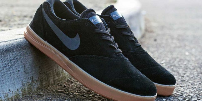 Pengen Nempel Banget Sama Papan Skateboard Loe? Pake Sepatu Ini, Bro!