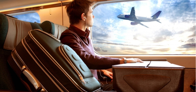 Pengin Karier Bagus? Traveling!