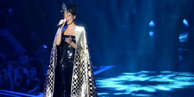 Penyanyi Cantik Ini Kandaskan Agnes Mo dan Noah di MTV EMA 2014