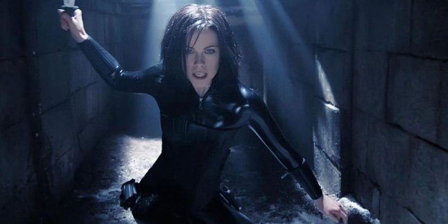Seksinya Kate Beckinsale di Underworld, Film Vampire ini Wajib Loe Koleksi