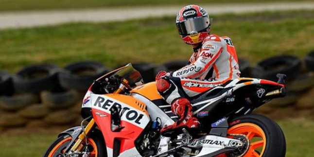 Sering Nengok Saat Balapan, Marquez Minat Pasang Spion?