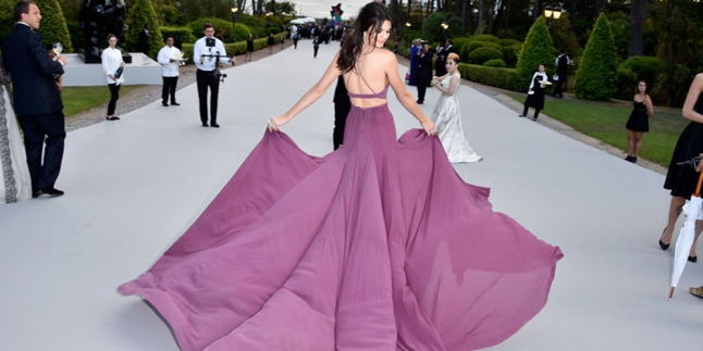 Siapa Sih Yang Paling Cakep Di amfAR Festival Film Cannes 2015?