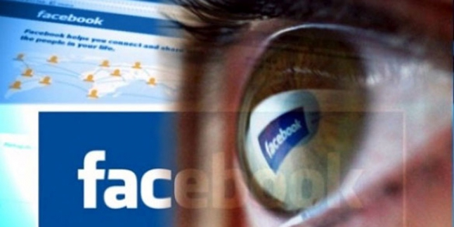 Socmed Loe Diintipin Stalker, Cuek Aja, Risiko Bro