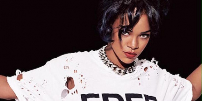 Status Album Rihanna Yang Makin Nggak Jelas