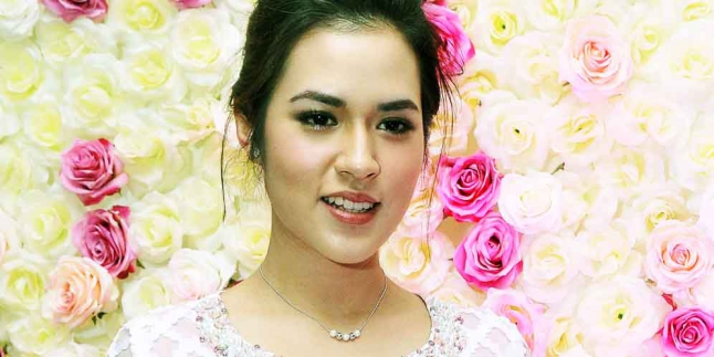 Tebak-Tebakan, Apa Yang Bikin Raisa Suka Nggak Pede?