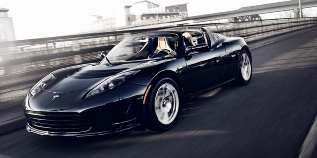 Tesla Siapkan Model Roadster Super