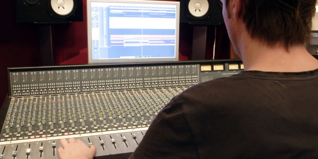 Trik Berkarir di Industri Musik