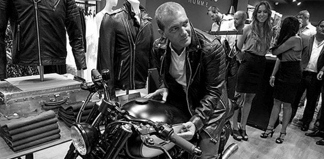 Triumph Bonneville Yang Bikin Antonio Banderas Jatuh Hati
