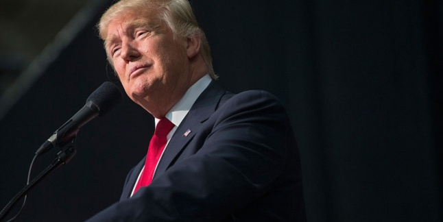 Trump Kepincut Kecantikan Istri Schweinsteiger