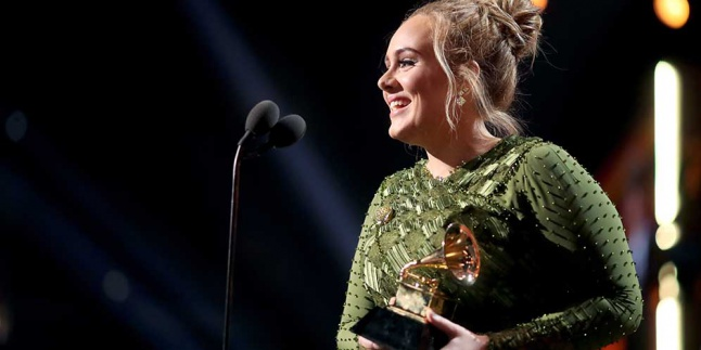Adele Berjaya, David Bowie Bangkit di Grammy Awards 2017